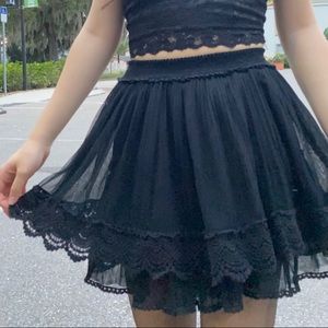 La Chapelle Black Lace Skirt—size S